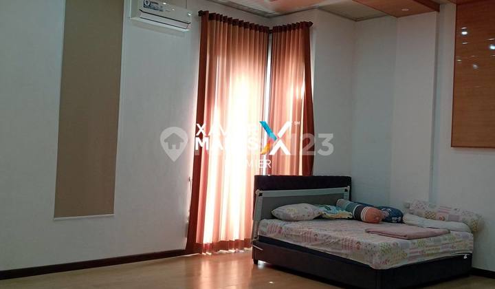 2-Story House in Well-Maintained Condition, Semi-Furnished, in Junrejo, Batu City 2
