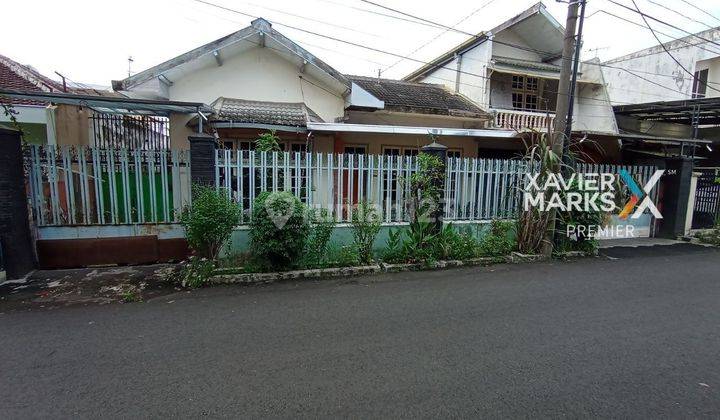 Rumah Pinggir Jalan di Jalan Pulau Pulau Sukun Malang 1