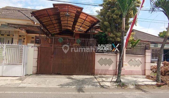 Rumah Cantik Tengah Kota di Jalan Bunga Bunga Lowokwaru Malang 1