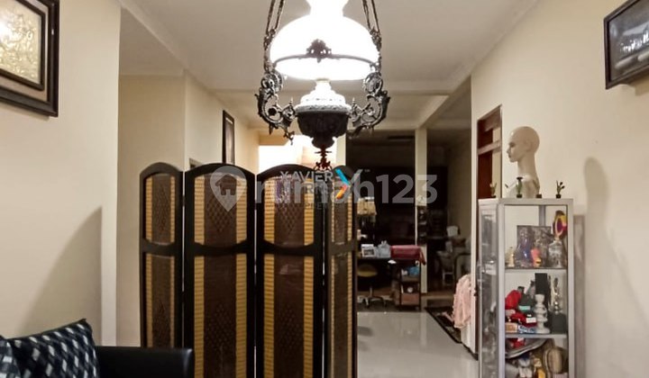 Well-Maintained Fully Furnished House in Pondok Blimbing Indah, Malang 2