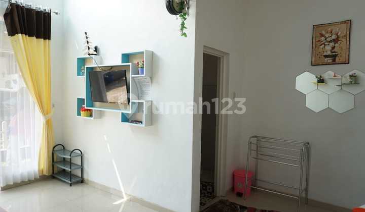 Affordable Villa Ready to Occupy Very Comfortable in Junrejo, Batu 2
