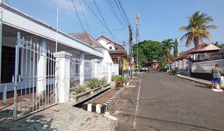 Rumah Bagus Pinggir Jalan Sungai Sungai Sulfat Blimbing Malang 2