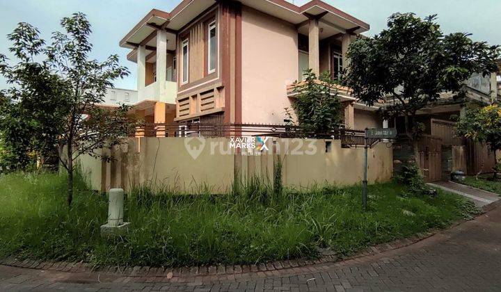 Rumah 2 Lantai Terawat & Siap Huni di Cluster Golf, Araya Malang 2