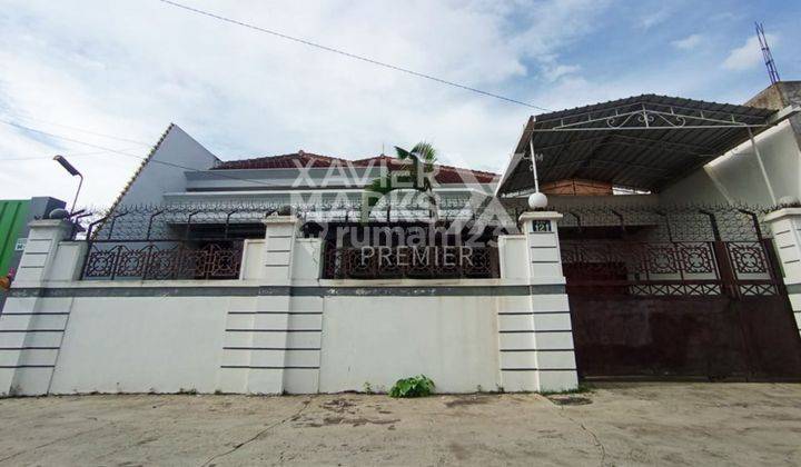 Rumah Bagus Terawat Di Second Road Raya Karanglo Malang 1