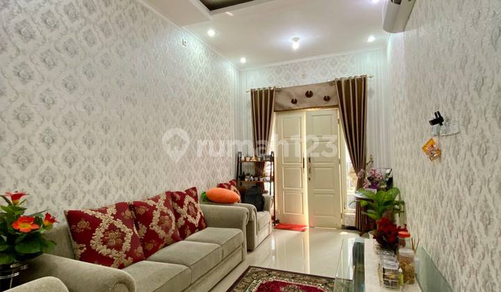 Rumah 2 Lantai Full Furnish Selangkah Dari Pusat Kota Malang 2