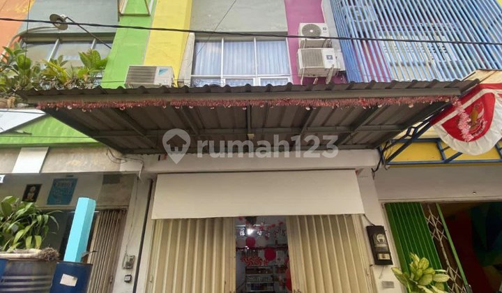 Ruko 3 Lantai Strategis  Di Pecinan Square Jalan Pasar Besar Kota Malang