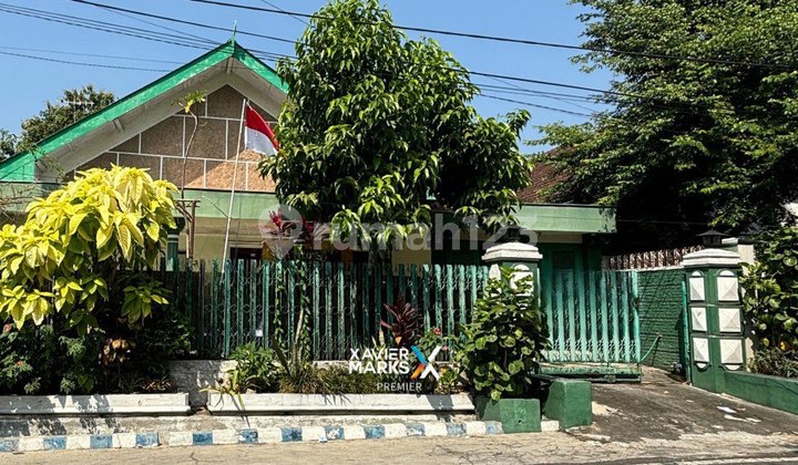 Rumah Asri Terawat Tengah Kota Area Kaliurang Malang