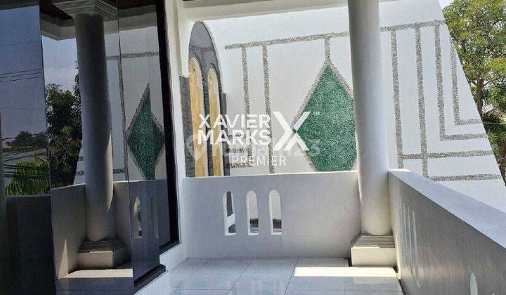 Rumah Hook di Kawasan Elite Araya Malang 2