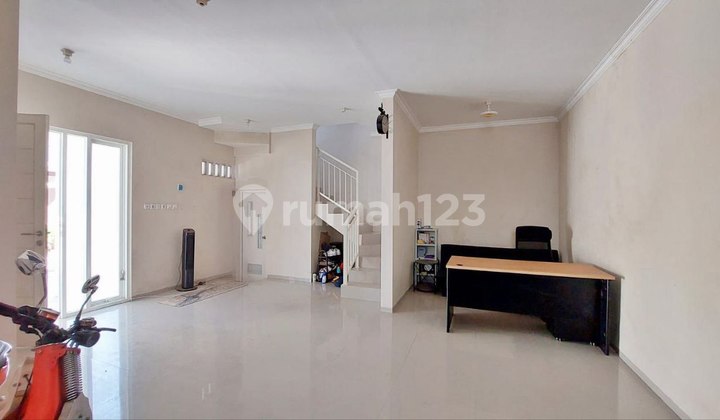 Rumah Modern 2 Lantai di Kota Batu � 3 Kamar Tidur, Harga Terbaik 2