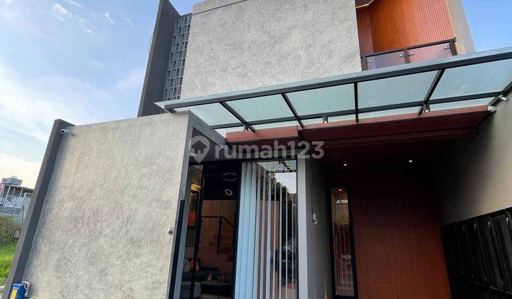 Rumah Baru Siap Huni Sukun Malang Kota dengan Desain Industrial 2 Lantai Smart Home System.Full Furnished,interior,dan elektronik 2