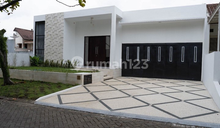Rumah Aesthetic Full Furnish di River Side Malang 2