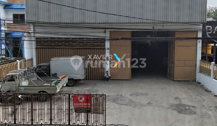 Gudang di Poros Jalan Soekarno Hatta, Suhat Lowokwaru Malang Gudang di Poros Jalan Soekarno Hatta, Suhat Lowokwaru Malang