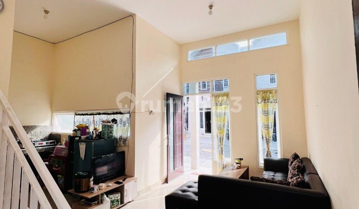 Rumah 2 Lantai di Cluster Tasik Madu Malang 2