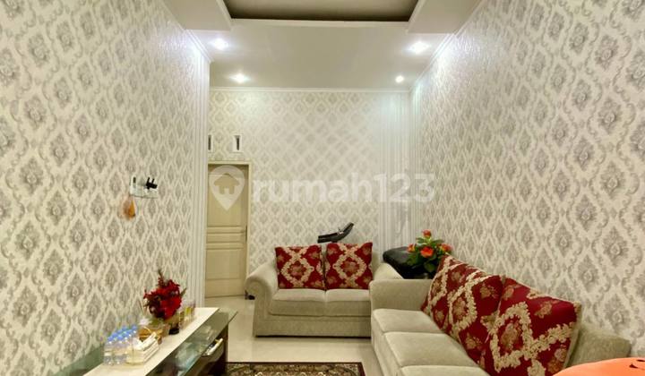 Rumah 2 Lantai Full Furnish Selangkah Dari Pusat Kota Malang