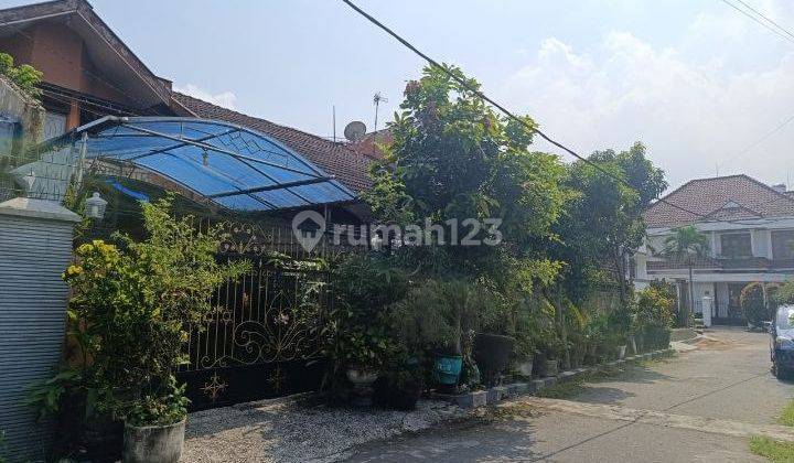 Rumah 3 Lantai Perum Griya Shanta Kota Malang 1