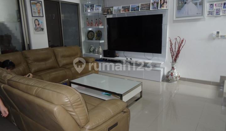 Rumah Hadap Selatan Pantai Indah Kapuk Bisa Nego!