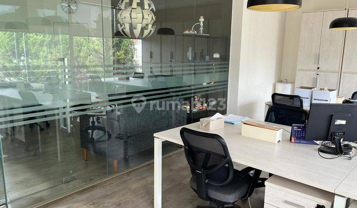 Rumah + Kantor Siap Huni, Full Furnished di Sektor 1.5 Bsd City 2