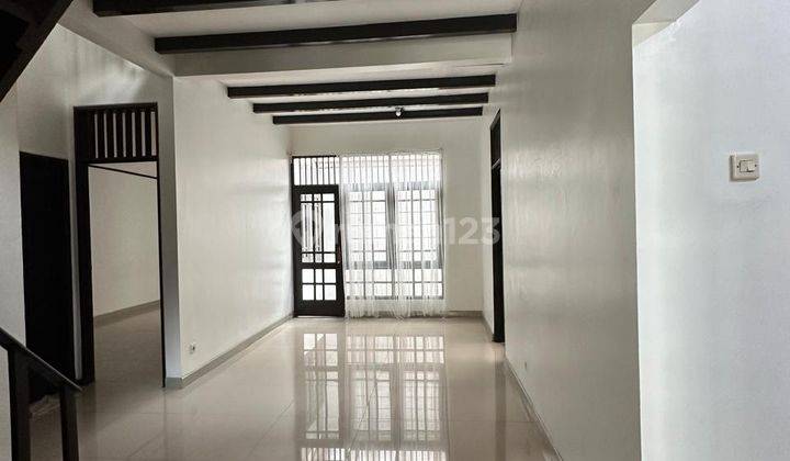 Dijual Rumah 2 Lantai Siap Huni di Sektor 5 Bintaro Jaya, Jaksel 2