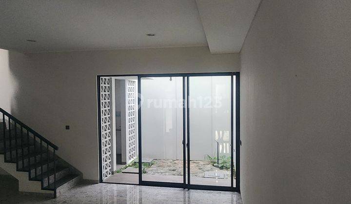 Disewakan Ruko Aniva Gading Serpong, Peralatan Siap Pakai! 2