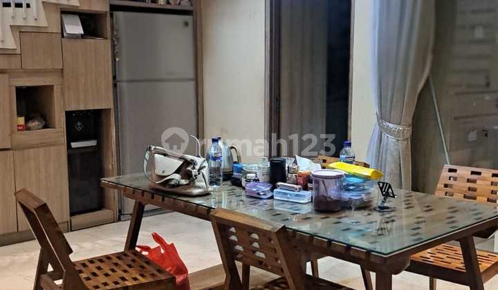 Sell Beautiful Ready-to-Occupy House Nusa Loka Bsd