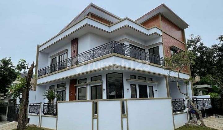 Dijual Rumah Brand New Minimalis Modern Kencana Loka Bsd (218M2) Dijual Rumah Brand New Minimalis Modern Kencana Loka Bsd (218M2)