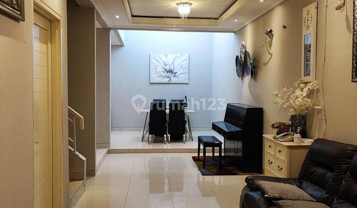 Rumah Puri Mansion 6x15m2 Full Renov 2,5 Lantai 1