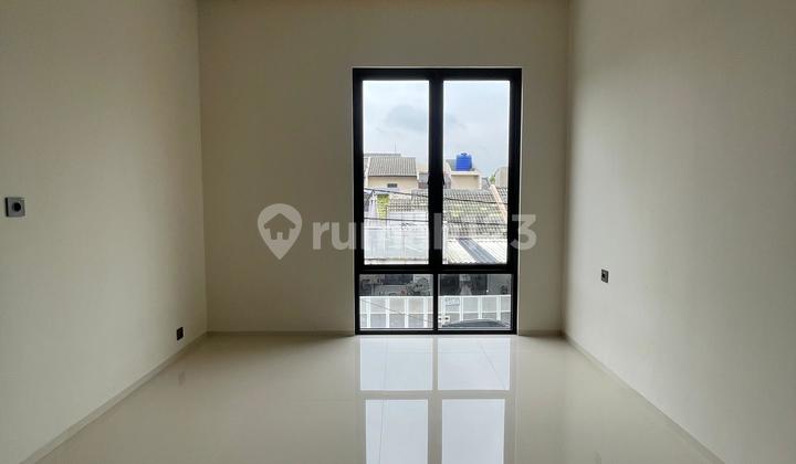 Nusa Loka House Bsd 7X14 Very Good 2