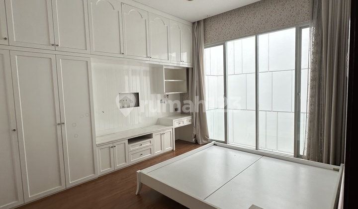 Disewa Rumah Permata Buana 200M2 Mewah Semifurnish 2
