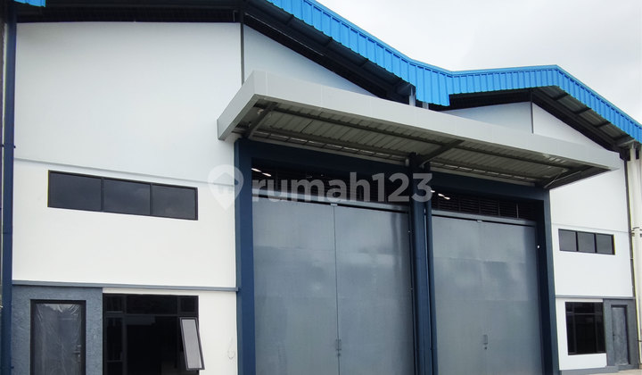 Kosambi Permai Warehouse 440m2, Including Office & Ready to Use