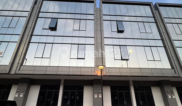 Rent Ebony Batavia Shop House 4.5x18 (Single/Joint) Teenager Row PIK