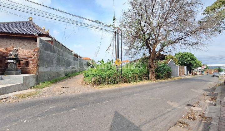 Land for Sale on the Side of the Road Near Penimbangan Beach Singaraja 2