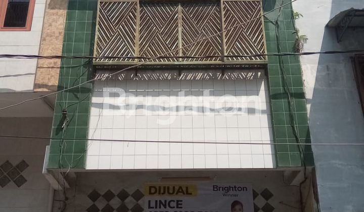 5-Story Shop House in Medan City, Surabaya 1