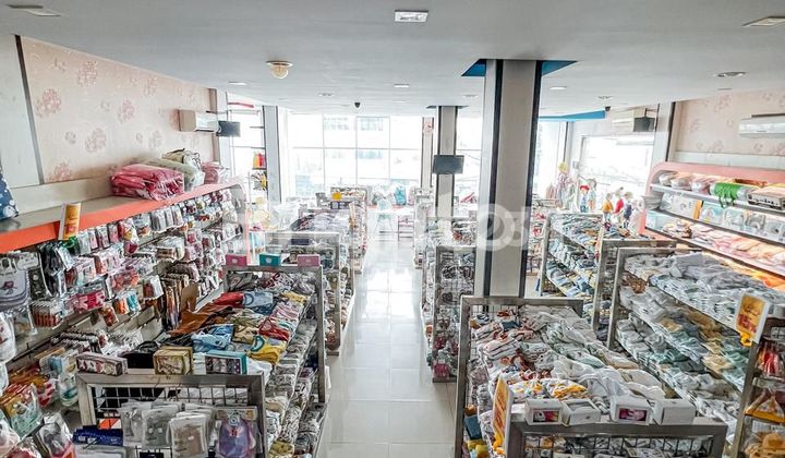 THREE-ROW TERRACE SHOPHOUSE MEDAN SELAYANG 2