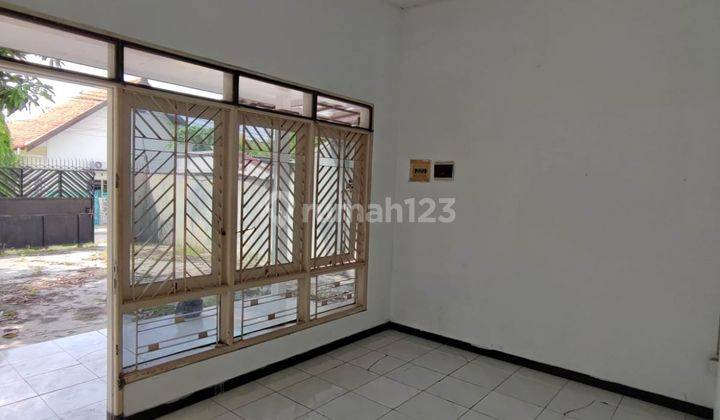 Rumah Jl. Pandean Lamper Tengah Kota Seberang Sekolah, Peterongan 14