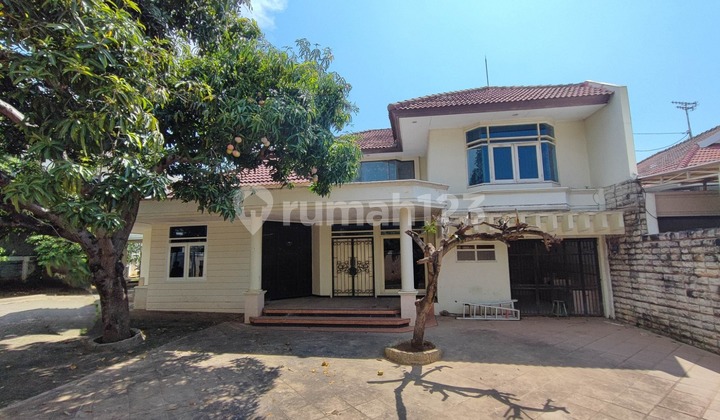 Rumah Mewah Semi Furnished di Puri Anjasmoro, Semarang Barat 1