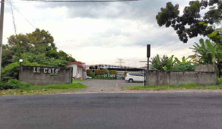 Cafe Dengan View Kota di Jalan Untung Suropati, Semarang Barat 2