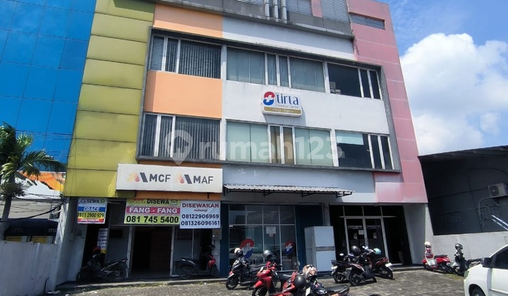 For Rent: Good Ready-to-Use Shop House in Majapahit 1