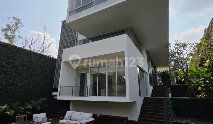 Rumah Mewah Eksklusif by Andra Martin di Green Candi Residence 2