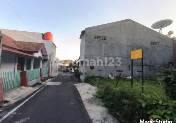 Tanah Luas Strategis Siap Pakai di Jalan Wismasari 2