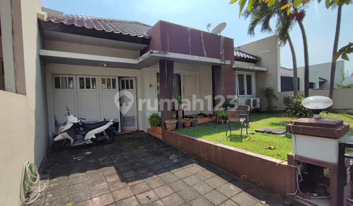 Rumah Bagus Strategis di Cluster Amarilis Candigolf 2