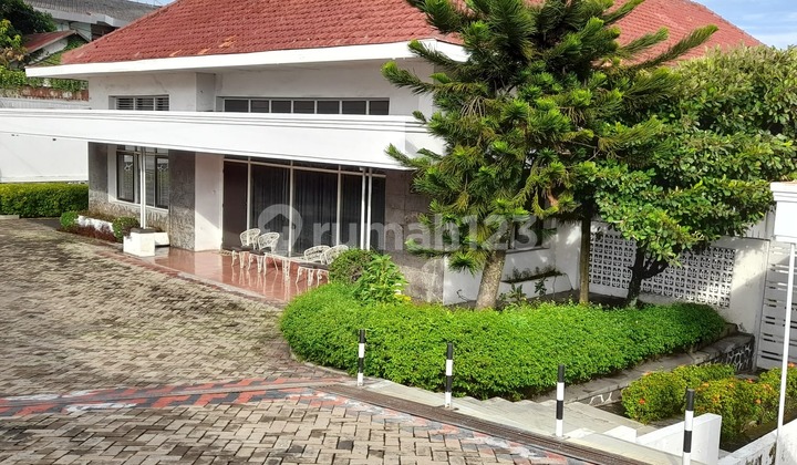 Spacious Premium Ready-to-Live House on Teuku Umar Street 1