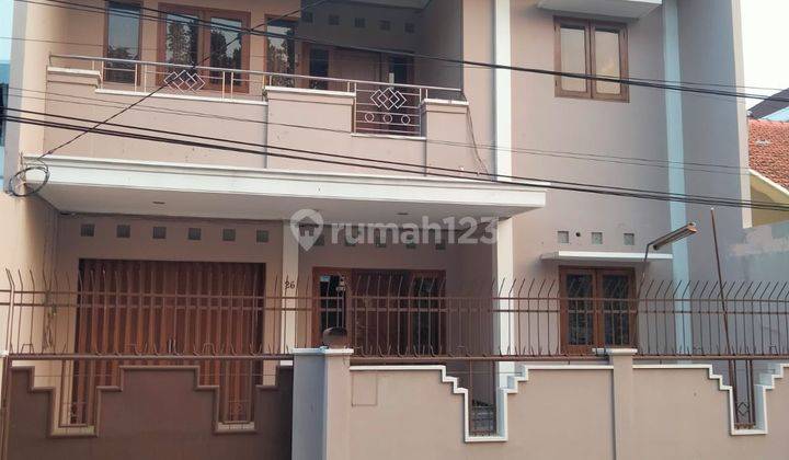 Rumah 2 Lantai Area Tengah Kota Jl. Taman Seteran Barat, Semarang 1