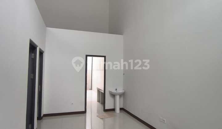 Disewakan Rumah Siap Huni di Madukoro Regency, Semarang Barat 2