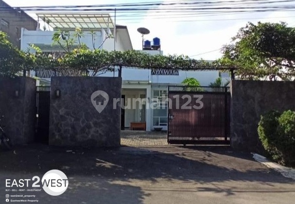 Dijual Rumah Jalan Setrasari Kulon 2 Bandung Luas Nyaman Semi Furnished Dijual Rumah Jalan Setrasari Kulon 2 Bandung Luas Nyaman Semi Furnished