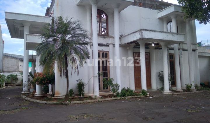 Jual Rumah Villa Jakarta Timur Strategis Bisa Untuk Shooting & Resepsi