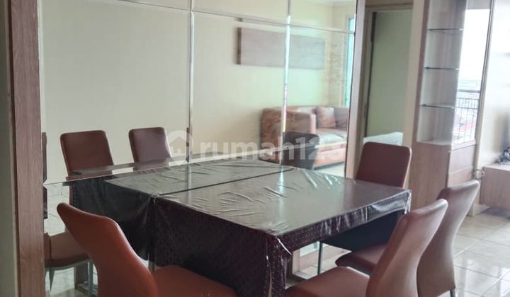 French Walk Apartment - Tower Lyon Garden, 2BR, Viewlepas, Location in Moi Kelapa Gading 2