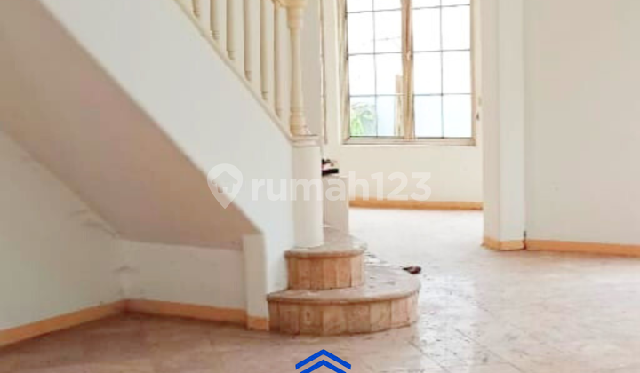 For Sale 2 Story House in Lippo Karawaci Tangerang 2