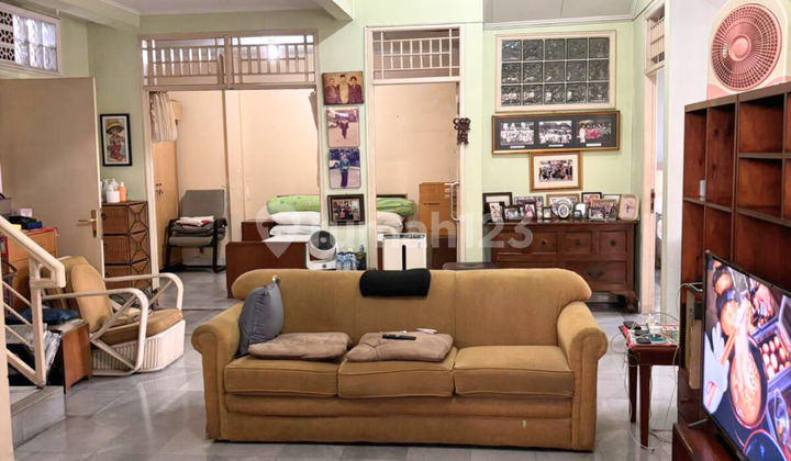 Dijual Rumah Semi Furnished Siap Huni di Bintaro Jaya Sektor 9 Tangerang Selatan 2