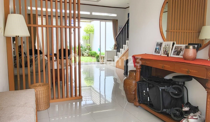 Dijual Rumah Modern Tropis Siap Huni di Golden Park, Serpong 1