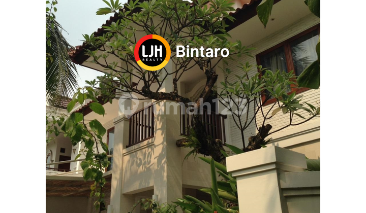 Dijual Rumah Etnik dengan Taman Tropis Mewah & Swimning Pool di Bintaro